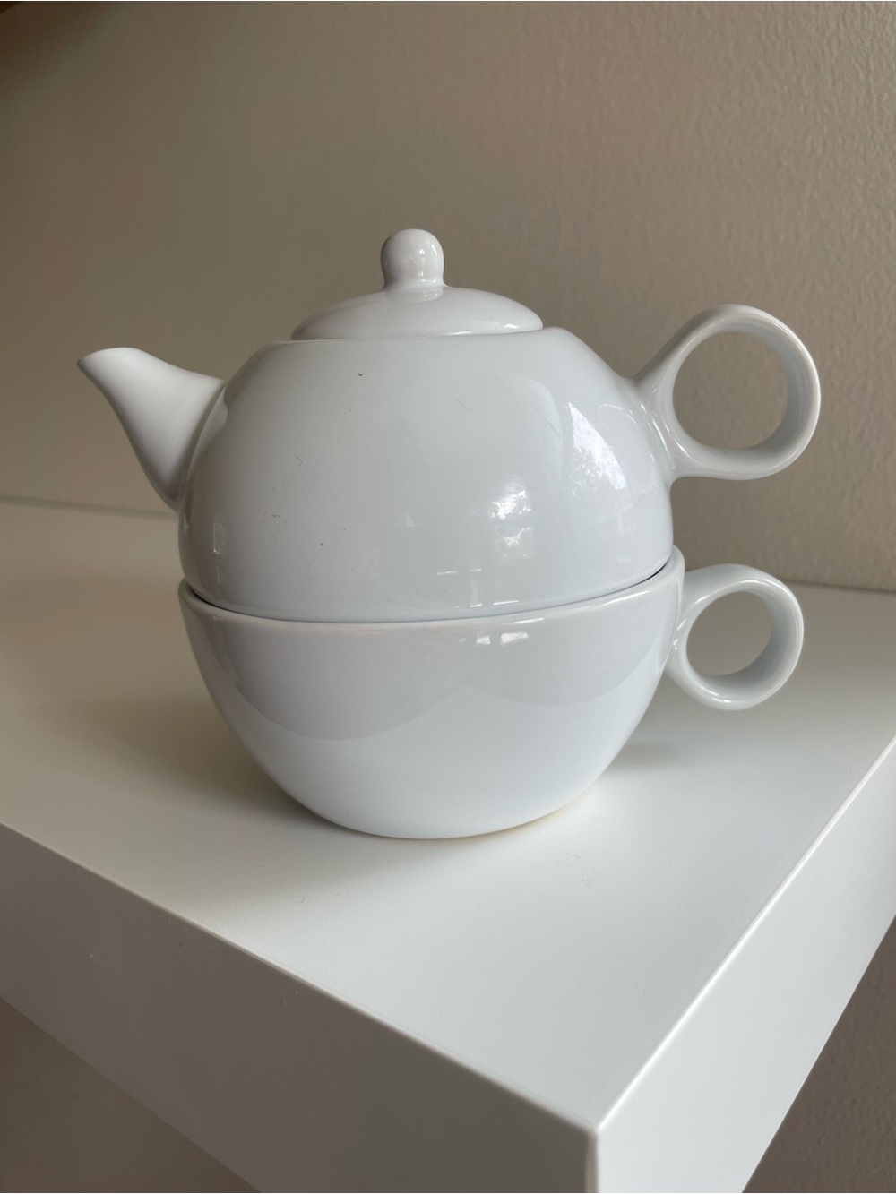 Vintage White Teapot and Cup Set